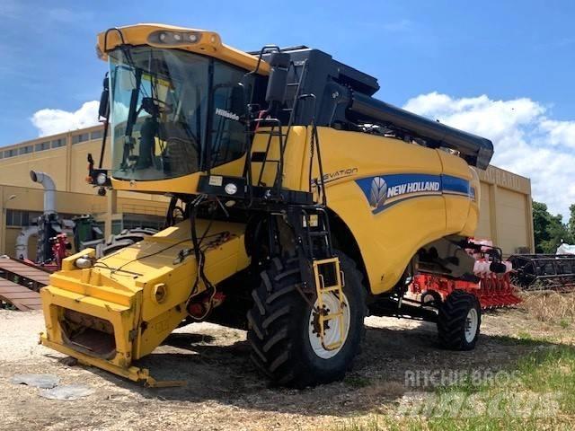 New Holland CX 5090 Mähdrescher