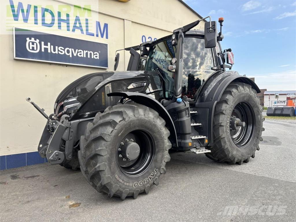 Valtra q305 Traktoren