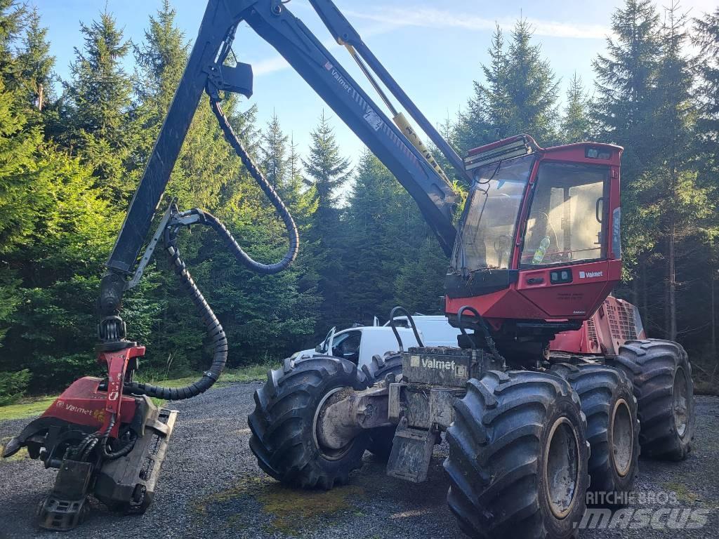 Komatsu 911.4 Harvester