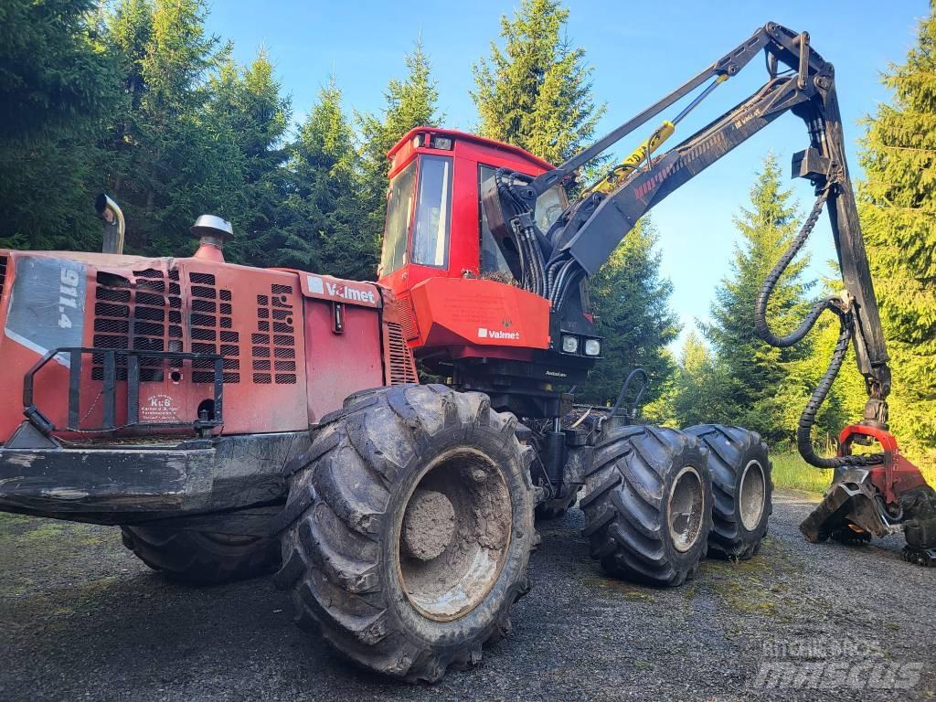 Komatsu 911.4 Harvester