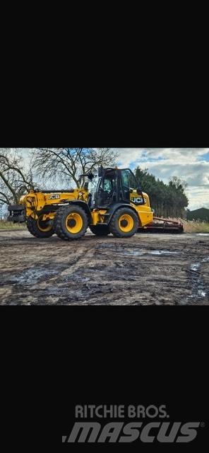 JCB TM 320 S Teleskoplader für Landwirtschaft