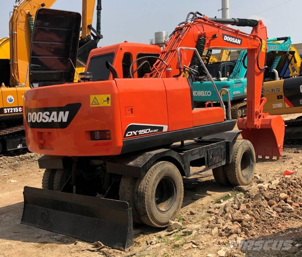Doosan DX150W Mobilbagger