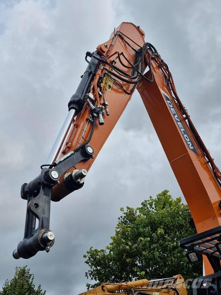 Develon DX 140 LCR-7 Raupenbagger