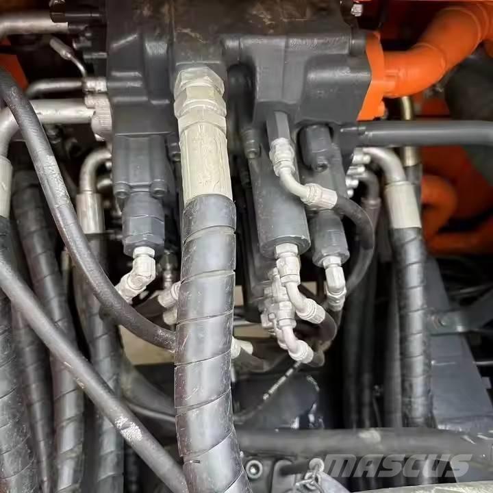 Doosan DX 300 LC Raupenbagger