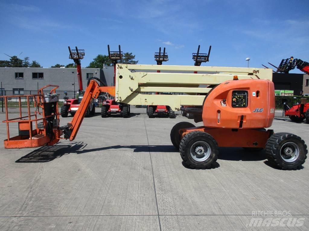 JLG 450AJ (901) Kompakte selbstfahrende Hebebühnen