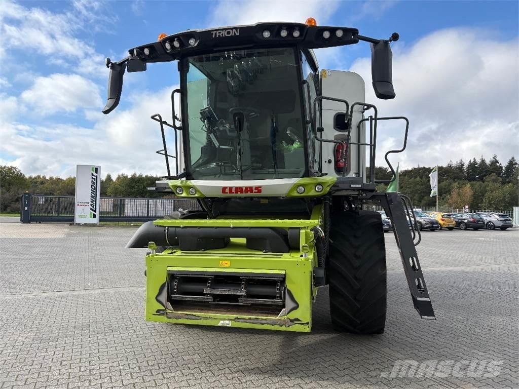 CLAAS TRION 520 Mähdrescher