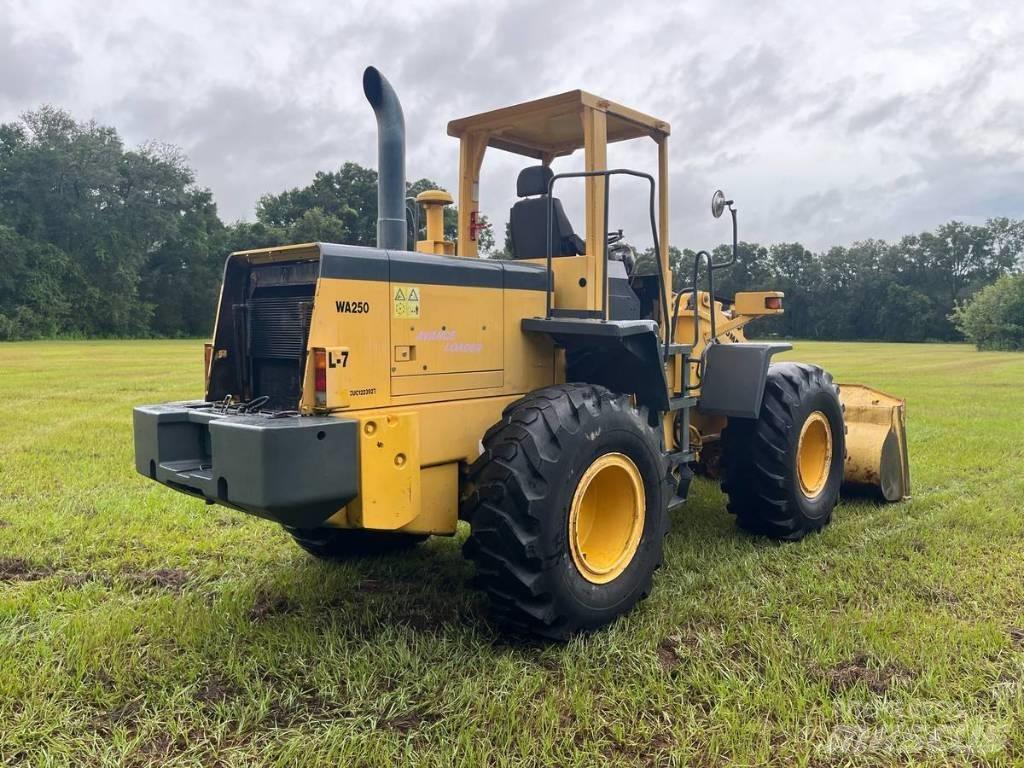 Komatsu WA 250-3L Radlader