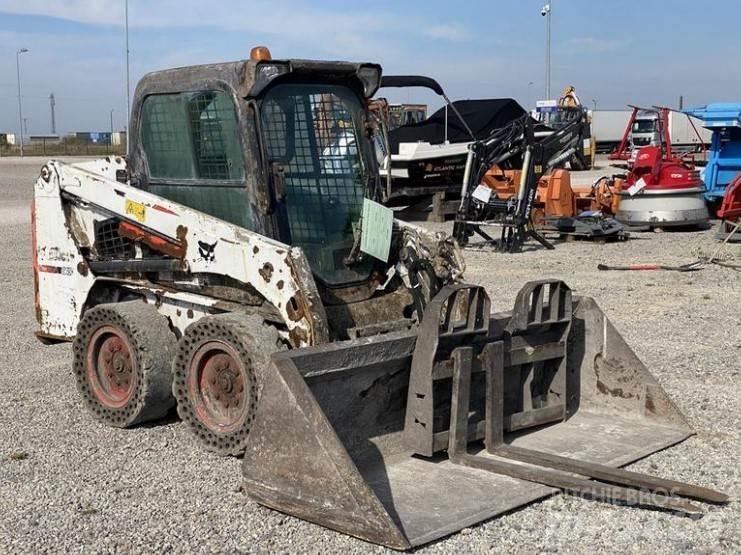 Bobcat S450 Stammholzschlepper