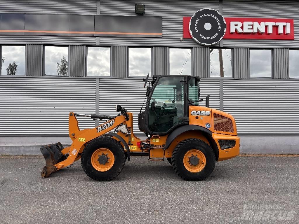 CASE 321 F Radlader