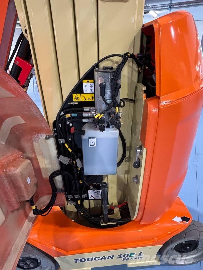 JLG Toucan 10 E-L Personenaufzüge