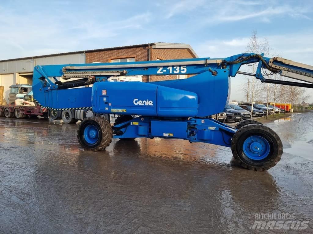 Genie Z 135 4x4 Gelenkteleskoparbeitsbühnen