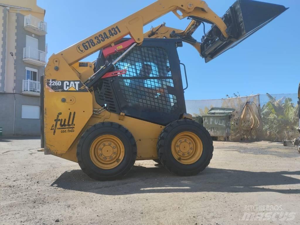 CAT 226 D Kompaktlader