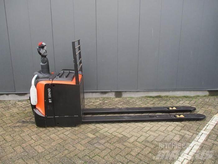 Toyota LPE 250 Gabelstapler mit Fahrerstand