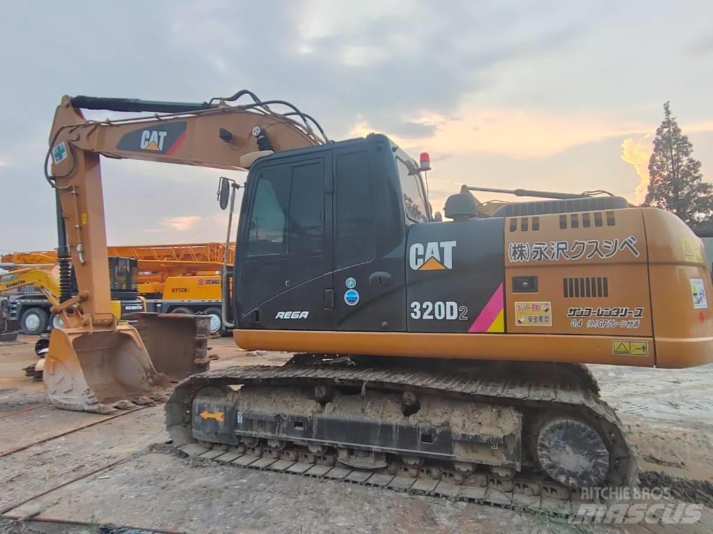 CAT CAT 320D2 Raupenbagger
