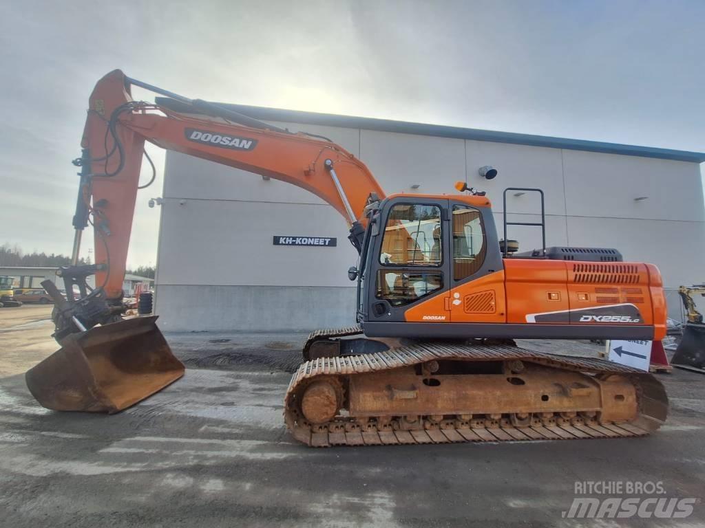 Doosan DX 255 LC-5 Raupenbagger
