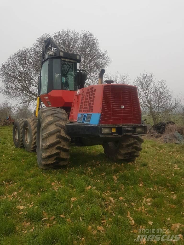Valmet 921 Harvester