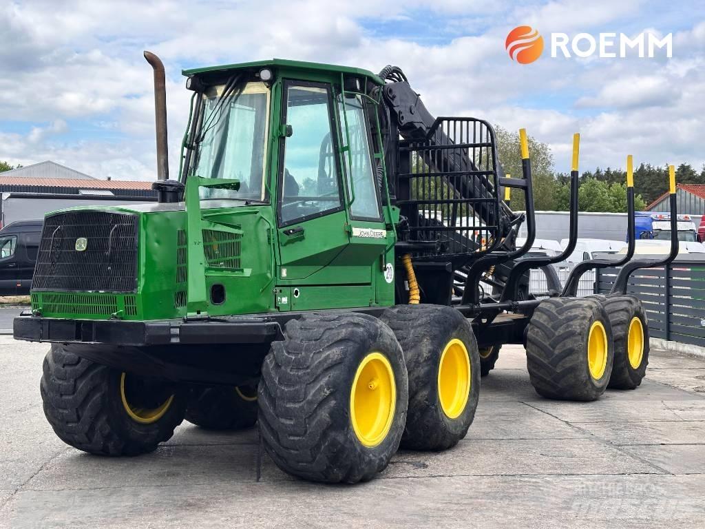John Deere 1110 D Forwarder