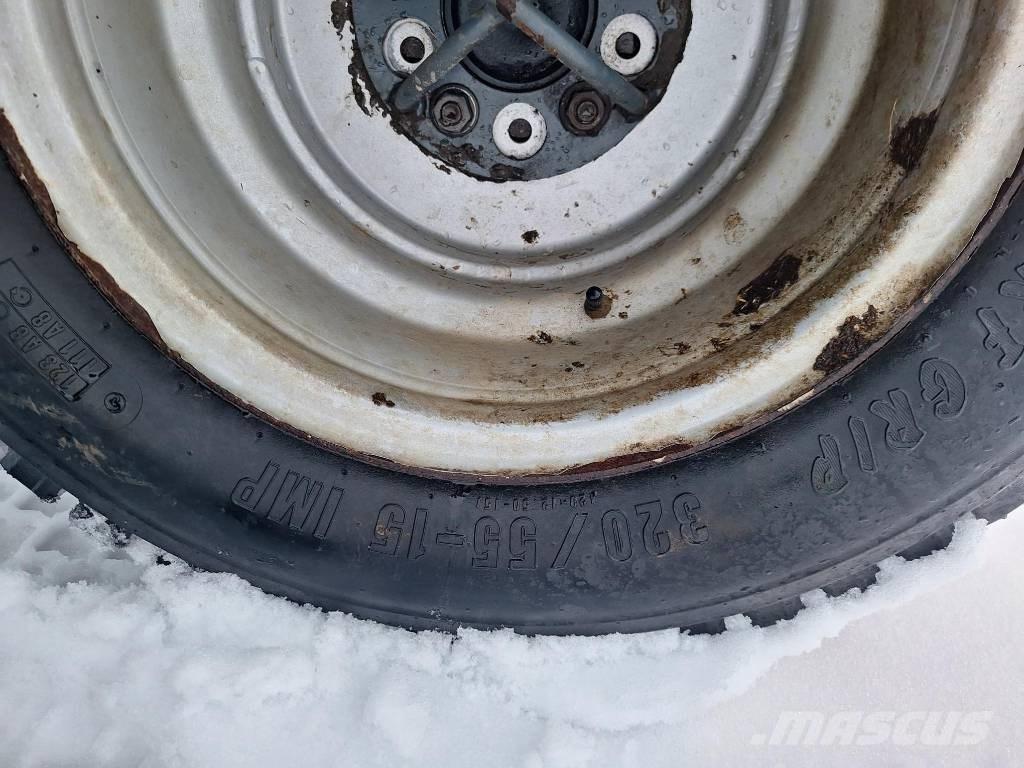 Avant 745 Multifunktionslader