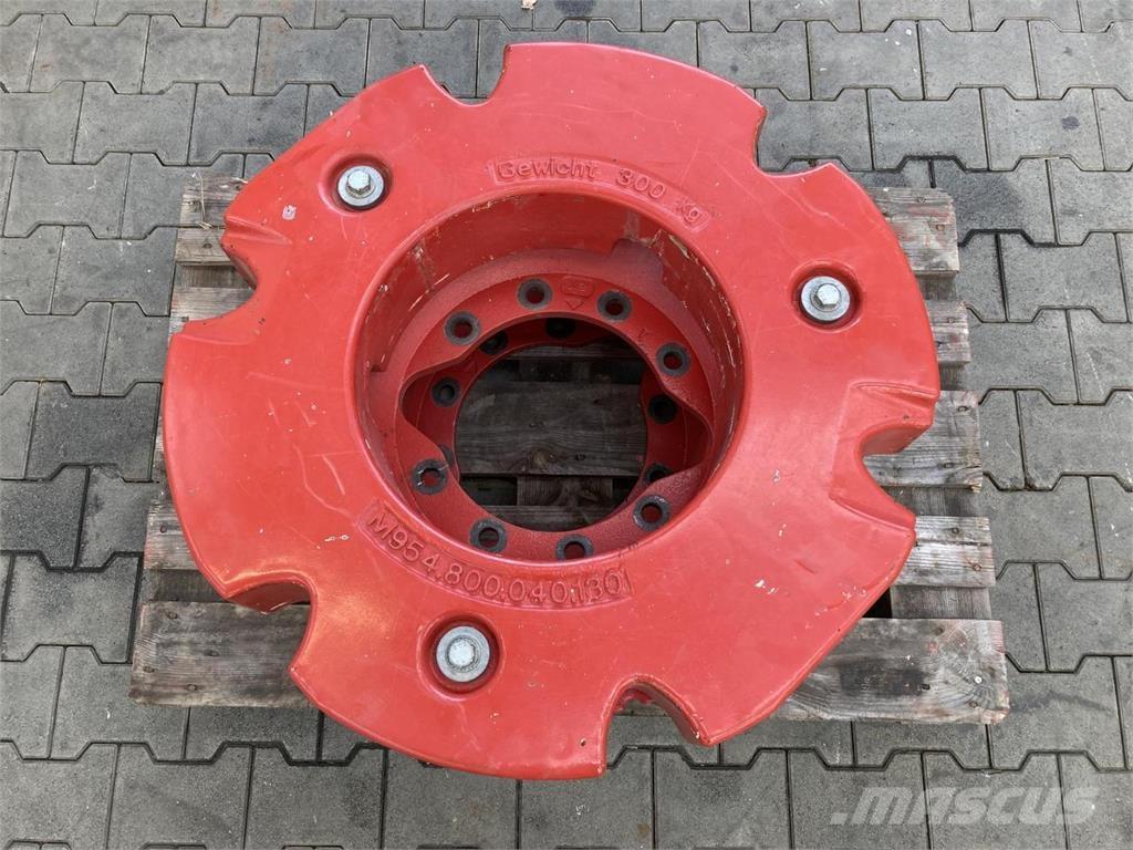 Fendt 2x 300 kg Sonstige Landmaschinen