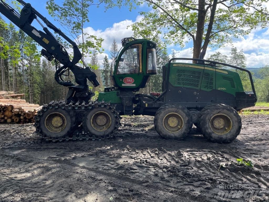 John Deere 1270G 8WD Harvester