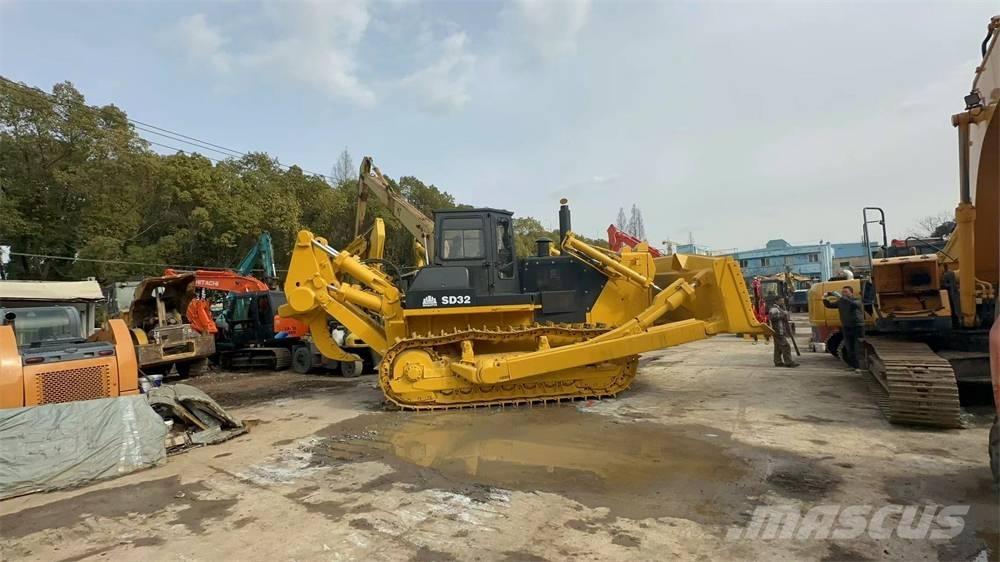 Shantui SD 32 Bulldozer