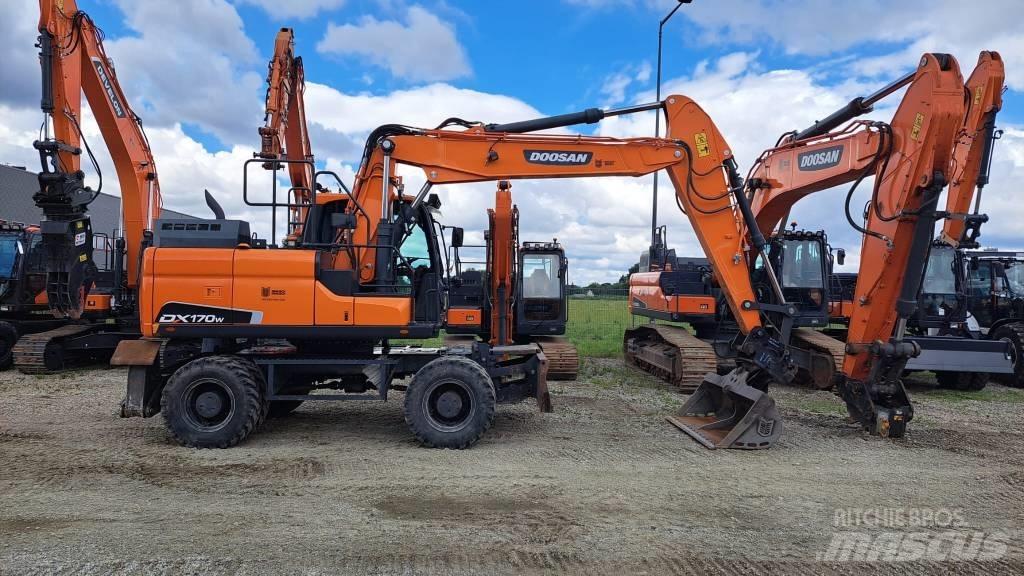 Doosan DX 170 W Mobilbagger