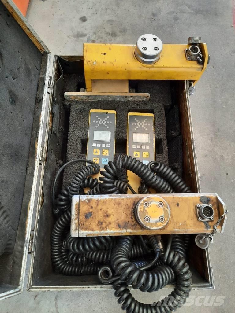 Demag DF115 P DA Strassenfertiger