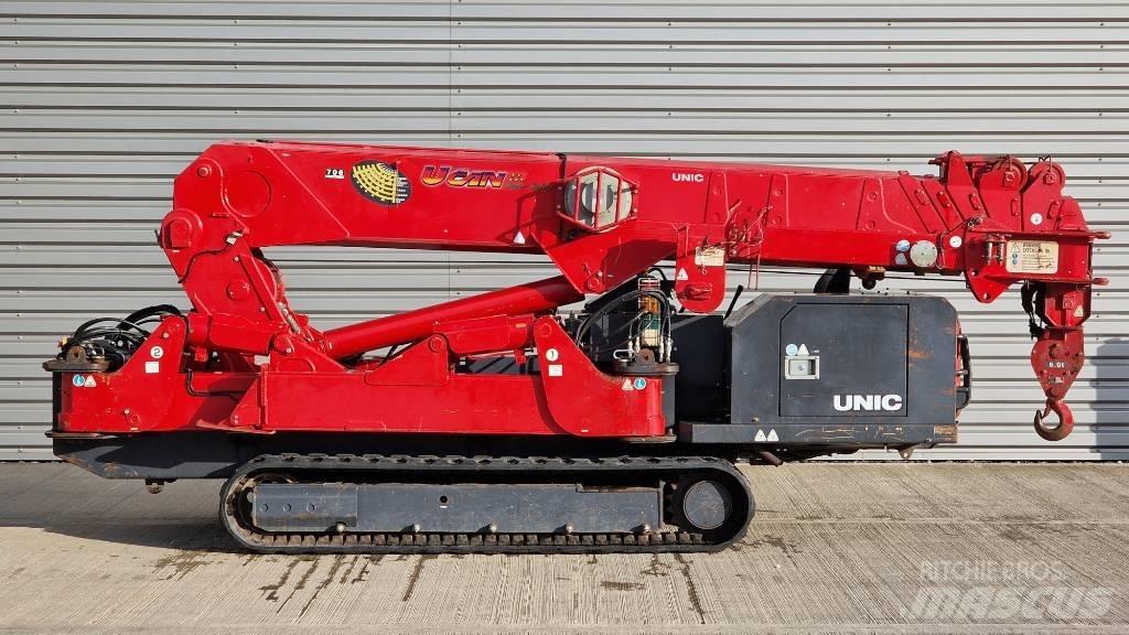 Unic URW 706 Minikrane