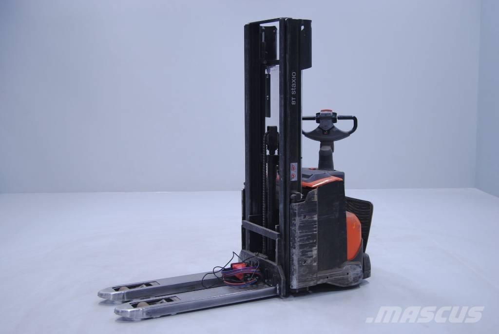 Toyota SWE140L Deichselstapler