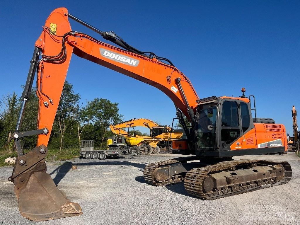 Doosan DX 225 LC-5 Raupenbagger