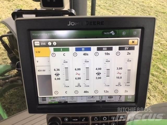 John Deere 8370R Traktoren