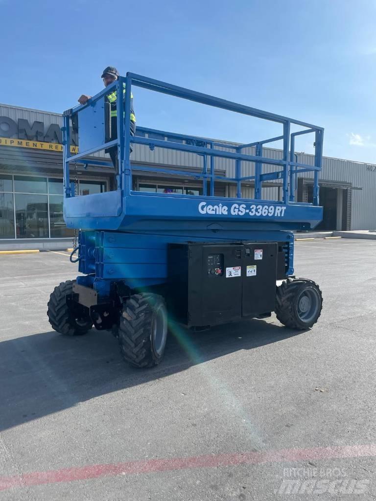Genie GS 3369 RT Scheren-Arbeitsbühnen