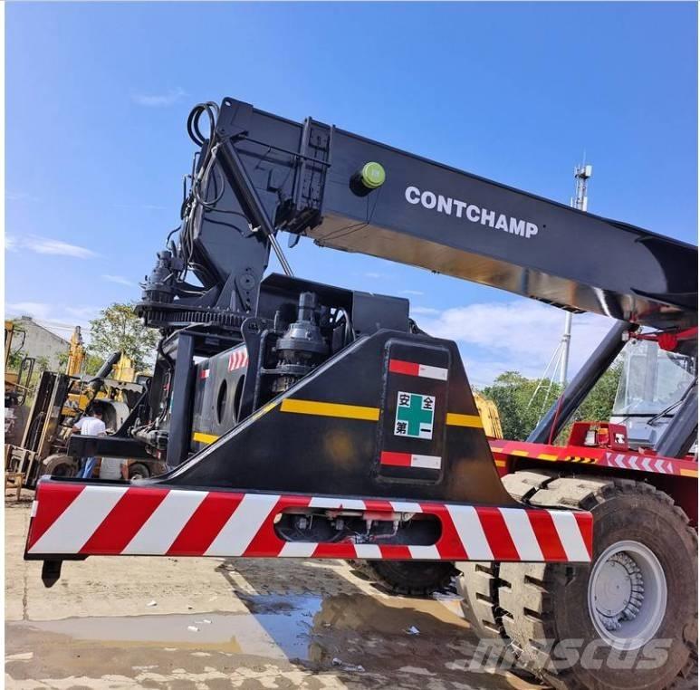 Kalmar DRF 450 Reach-Stacker