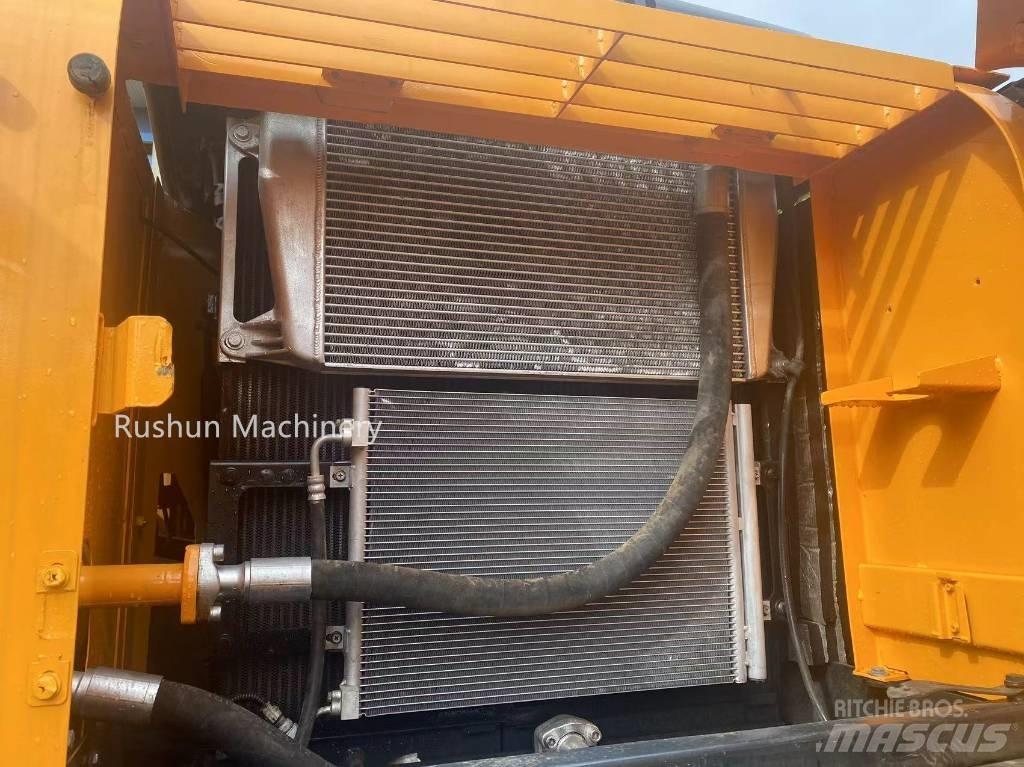 Hyundai R300LC-9 Raupenbagger