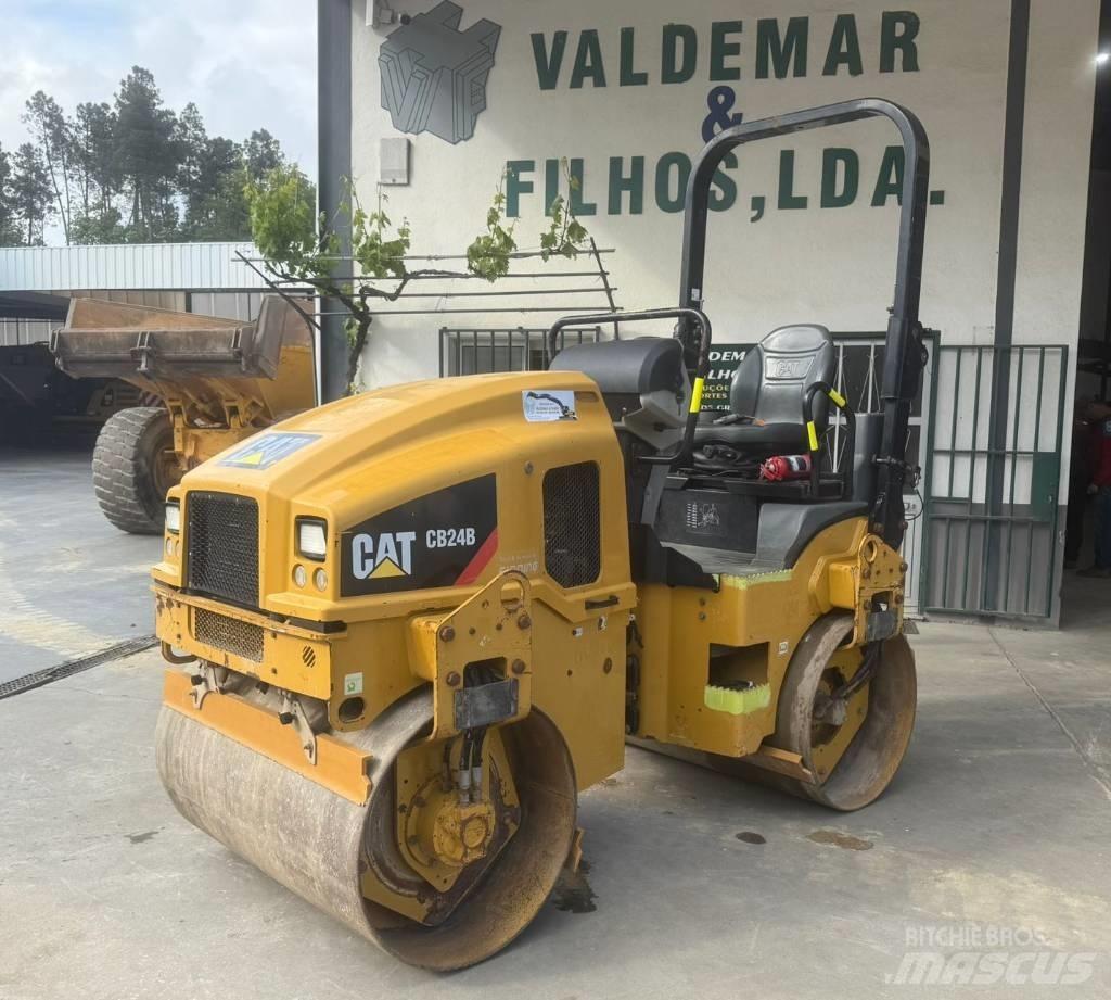 CAT CB 24 B, CB24 Tandemwalzen