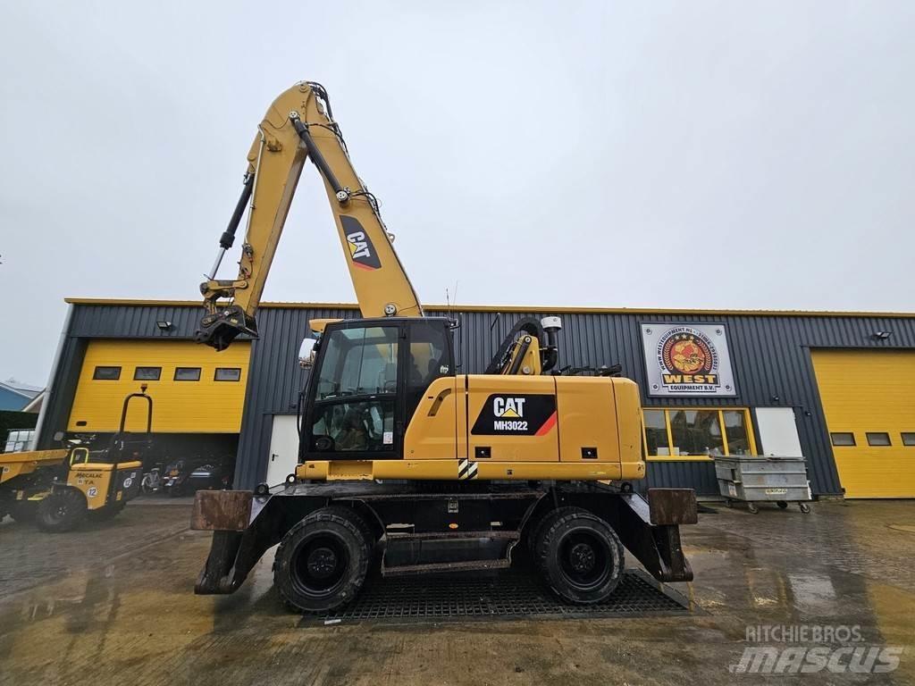 CAT MH 3022 Materialumschlag