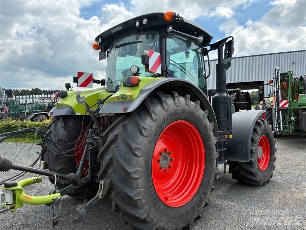 CLAAS ARION 650 Traktoren