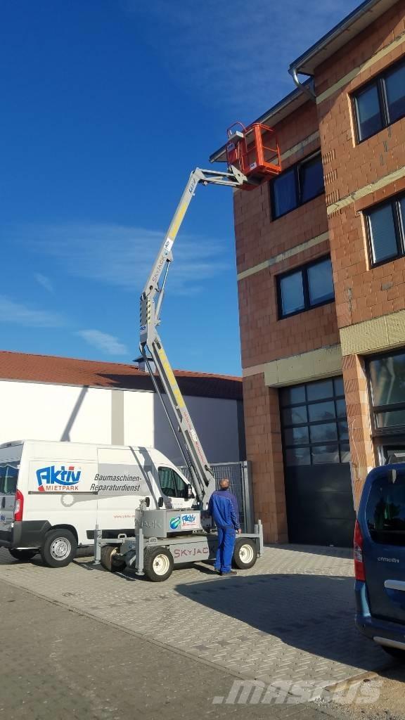 SkyJack SJKB 12 Gelenkteleskoparbeitsbühnen