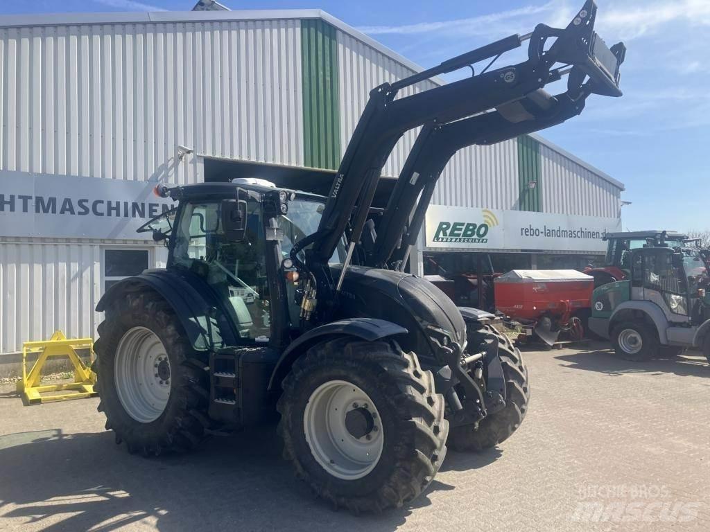 Valtra N 175 Traktoren