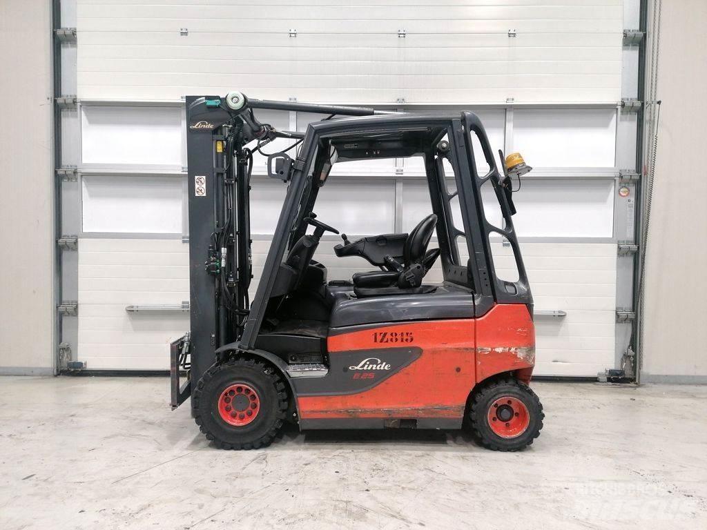 Linde E25-01 Elektrostapler