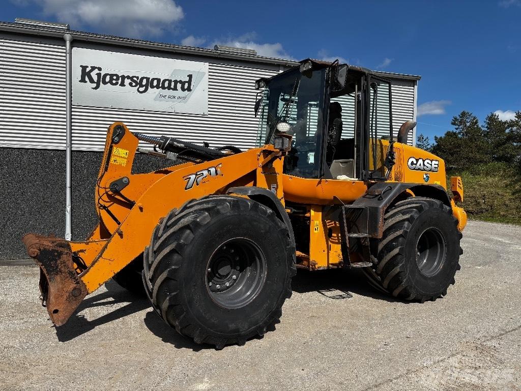 CASE 721 F Radlader