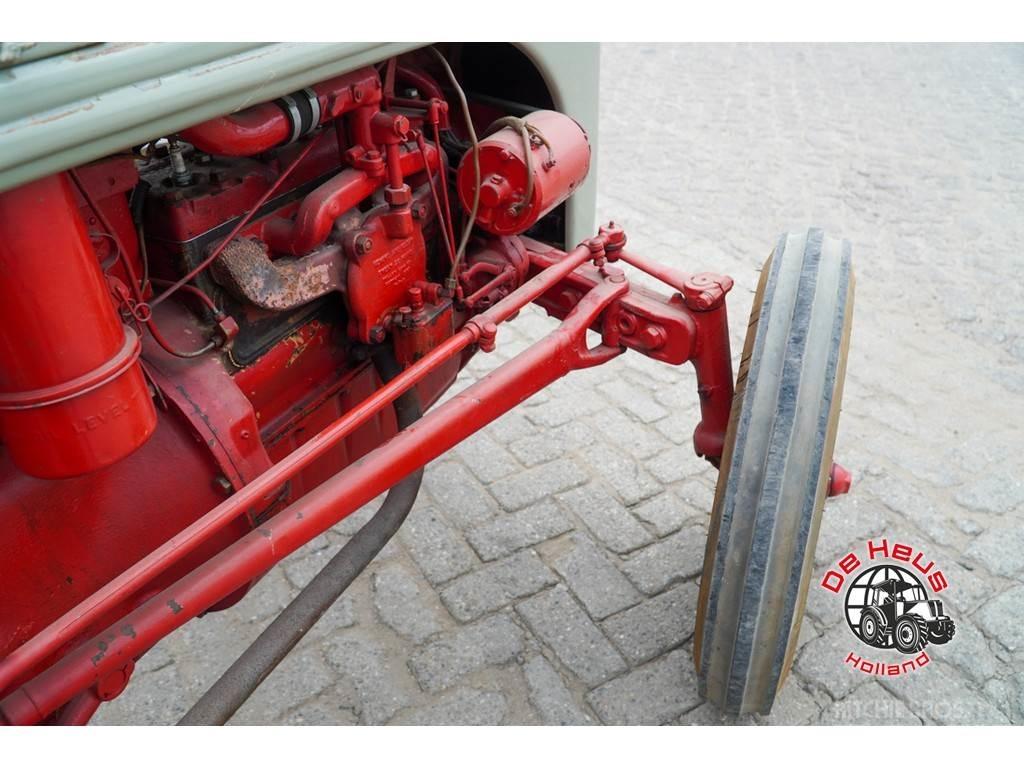 Ford Dearborn Traktoren
