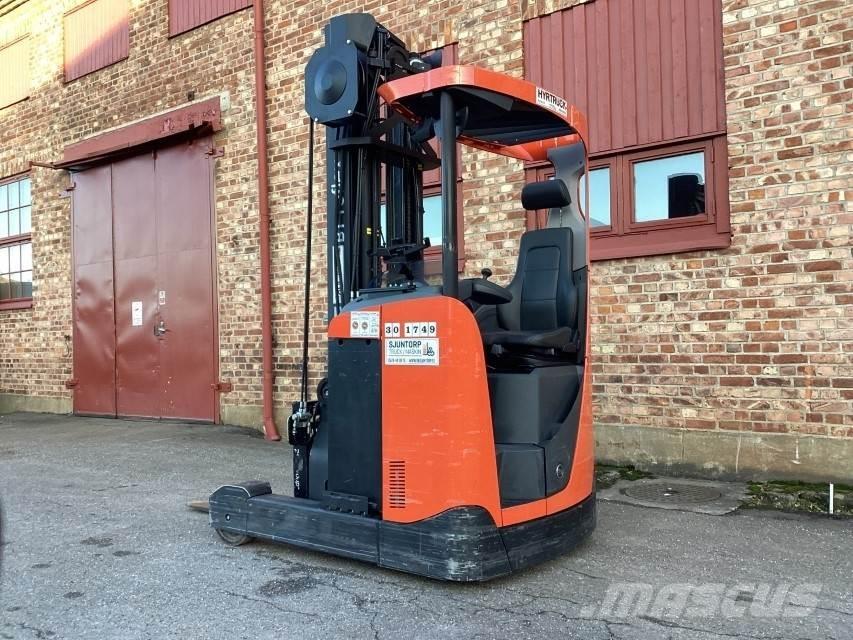 BT RRE 160 Schubmaststapler
