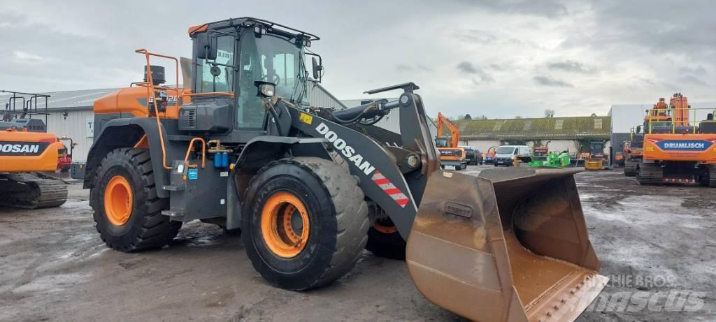Develon DL420-7 Radlader