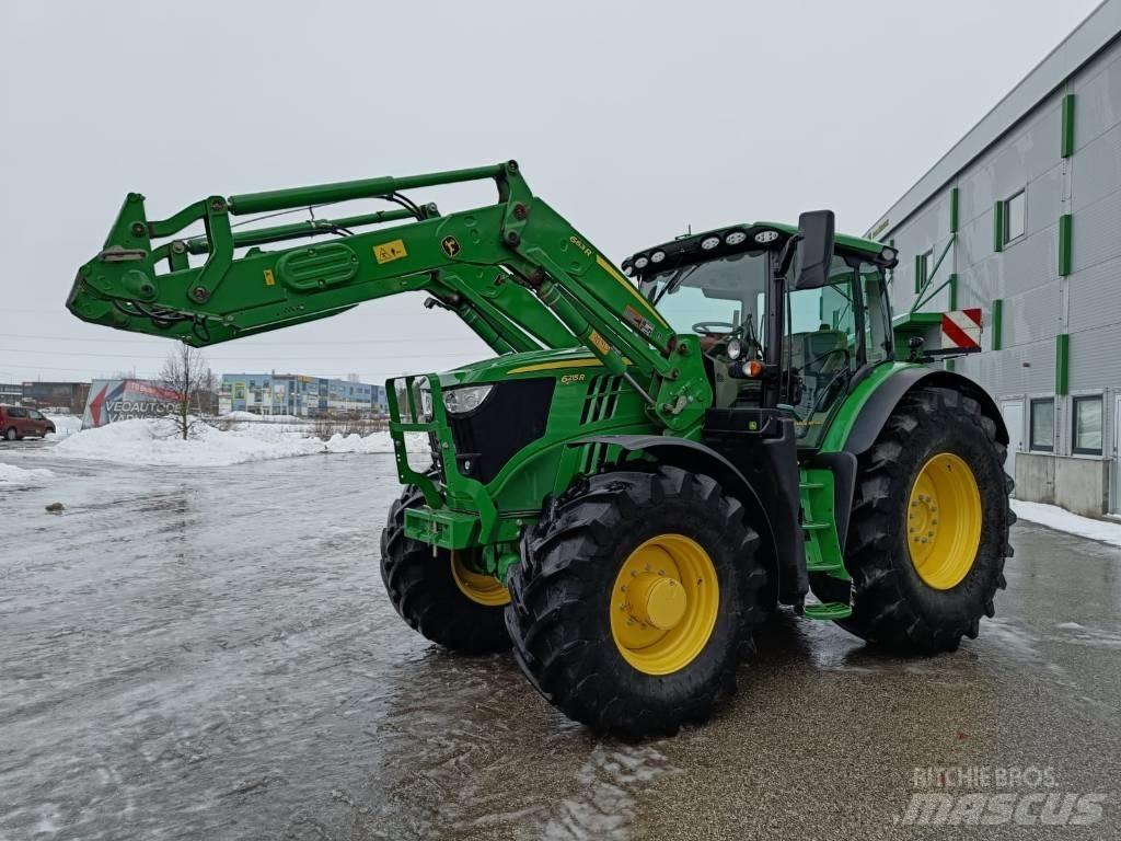 John Deere 6215 R Traktoren