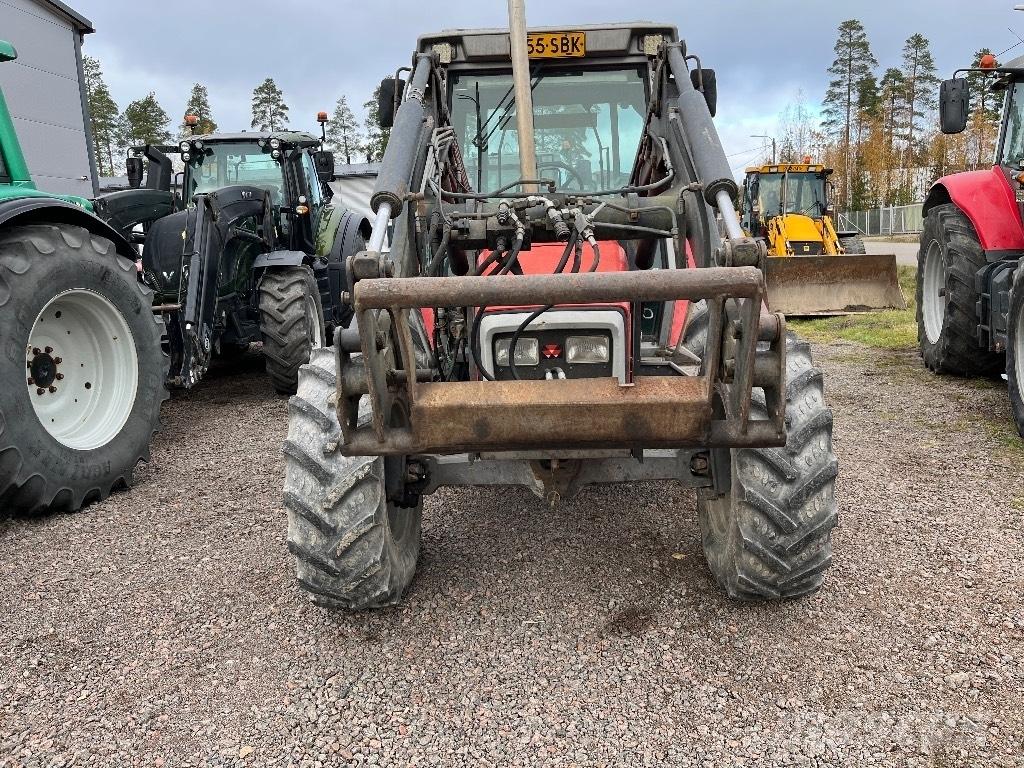 Massey Ferguson 3065 Traktoren