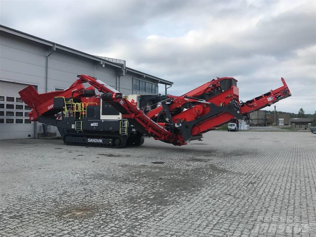Sandvik QH 332 DDHS Mobile Brecher
