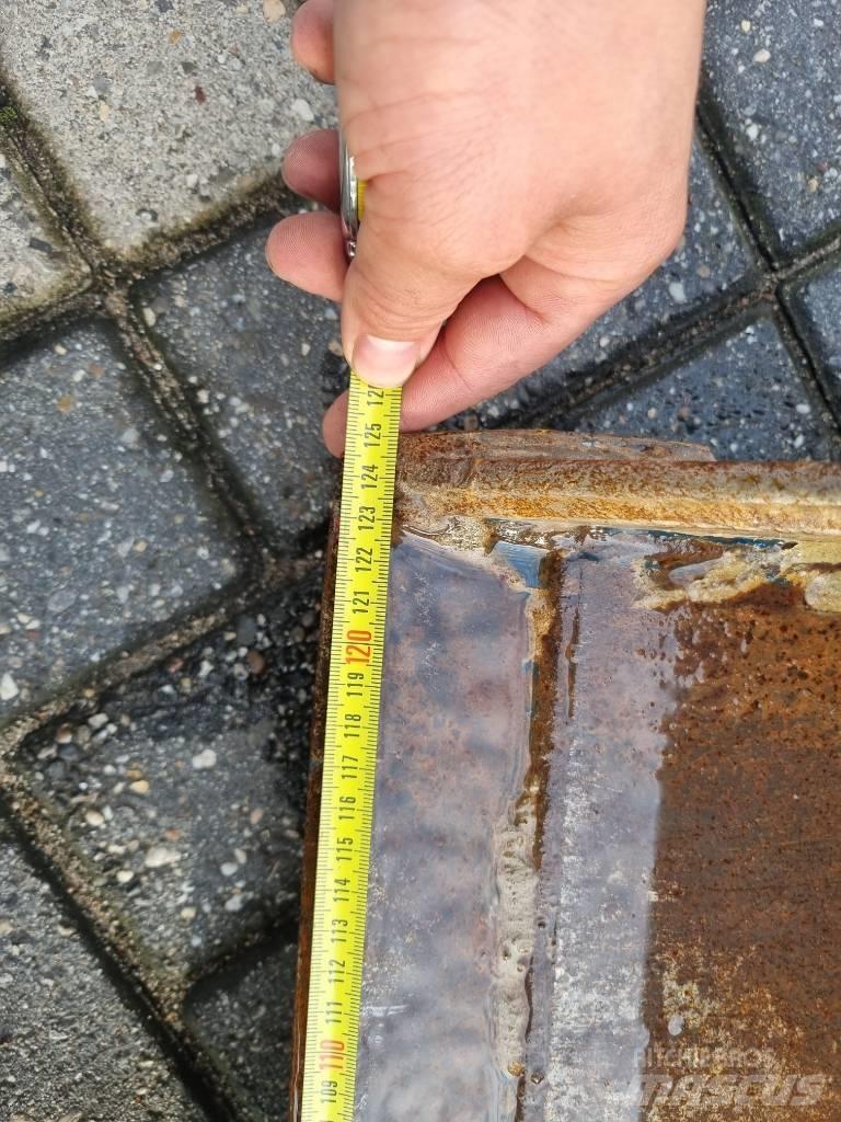 Schäffer 2428 Minilader