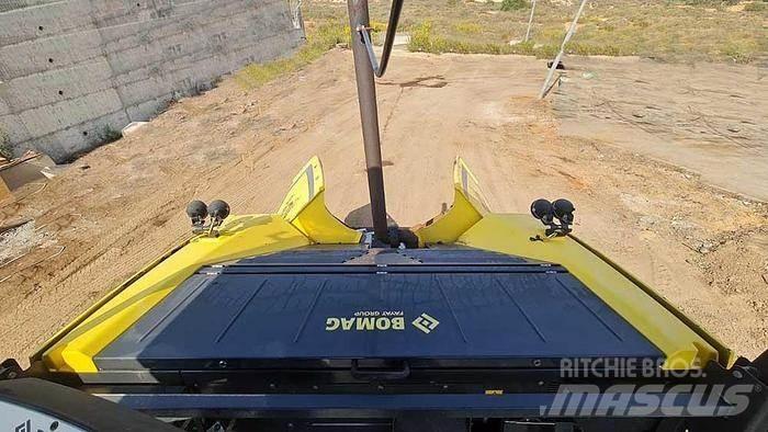 Bomag BF700C-2 Sonstige Baumaschinen