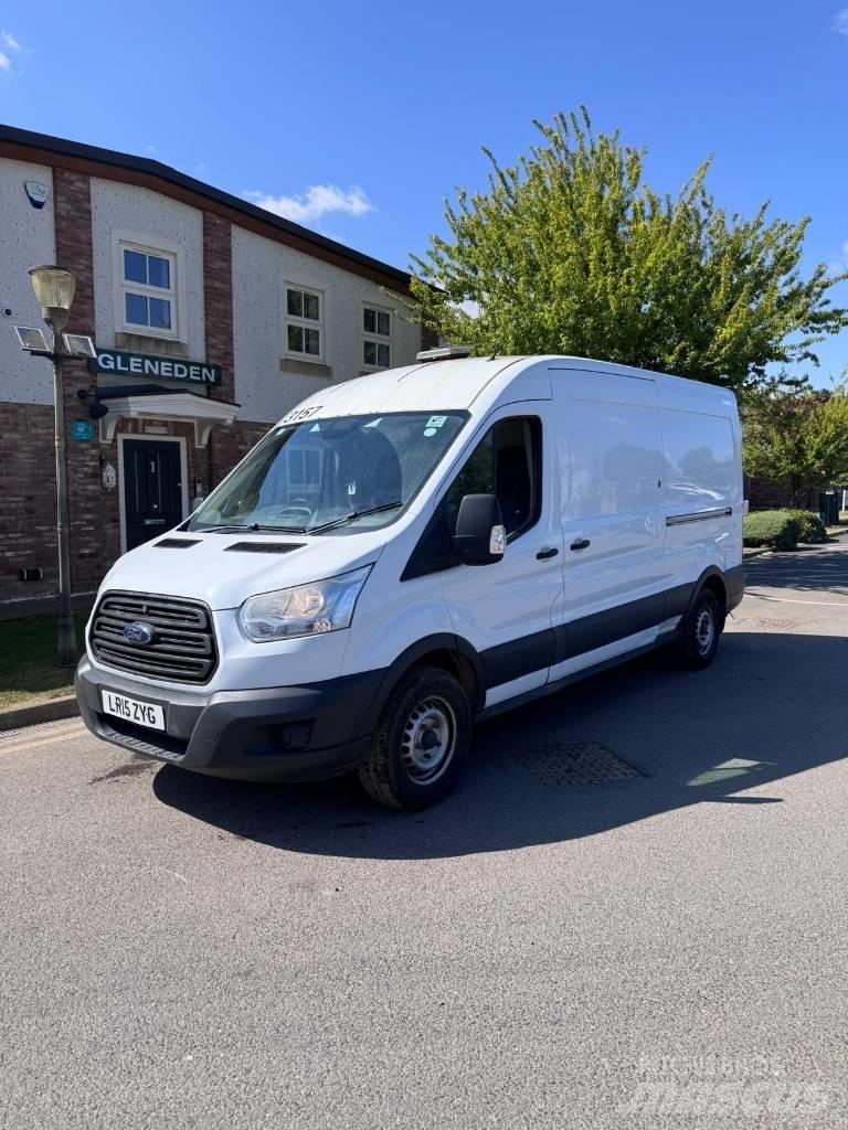 Ford Transit 350 Lieferwagen